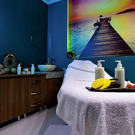 Hotel Altin &