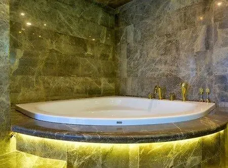 Altin & Hotell Balıkesir